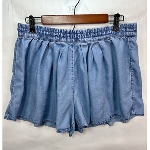 Gap Chambray Blue Denim Shorts Size Medium Flowy Comfort Summer Girly